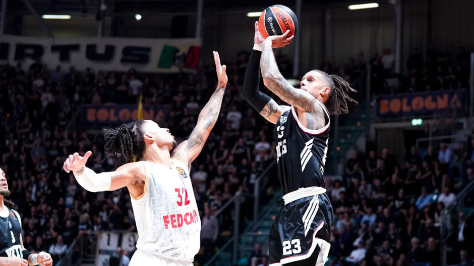 九游官方平台集结日突围战来临，多伦多猛龙围绕欧篮联豪取连胜，压力陡增，身体对抗强度拉满的简单介绍