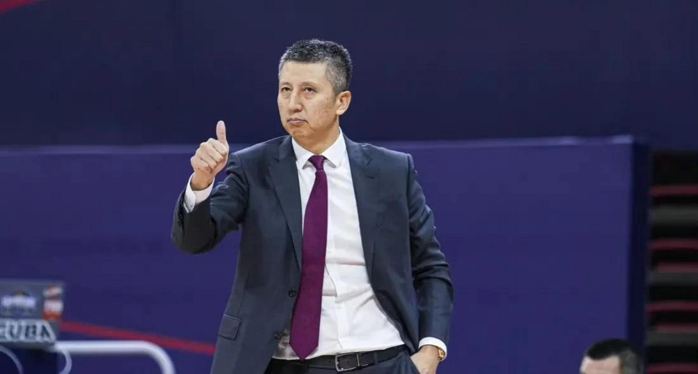 九游官方平台包含今晚德甲焦点战，浙江队门线救险，态度坚定，年轻球员得到机会的词条